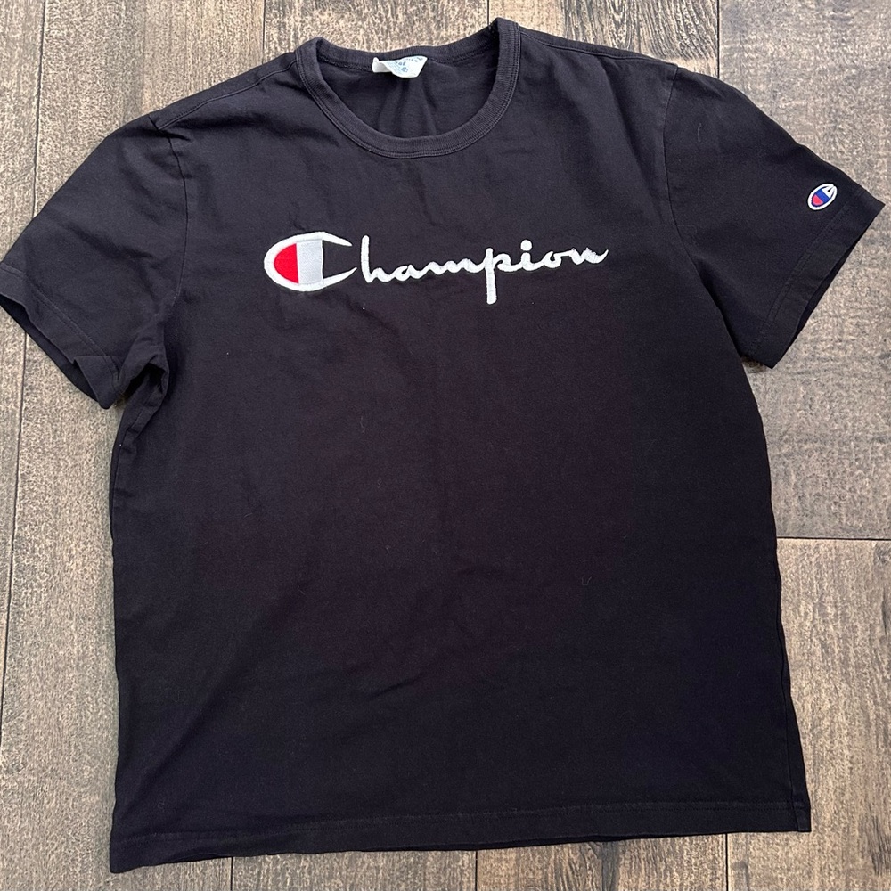 Women’s‎ Champion Shirt